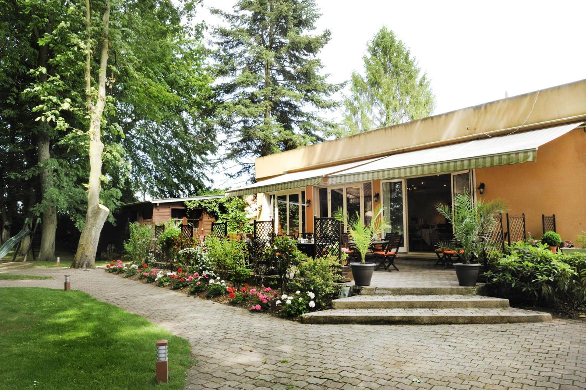 Hotel Logis Le Quai Fleuri Les Villages Voveens Exterior foto